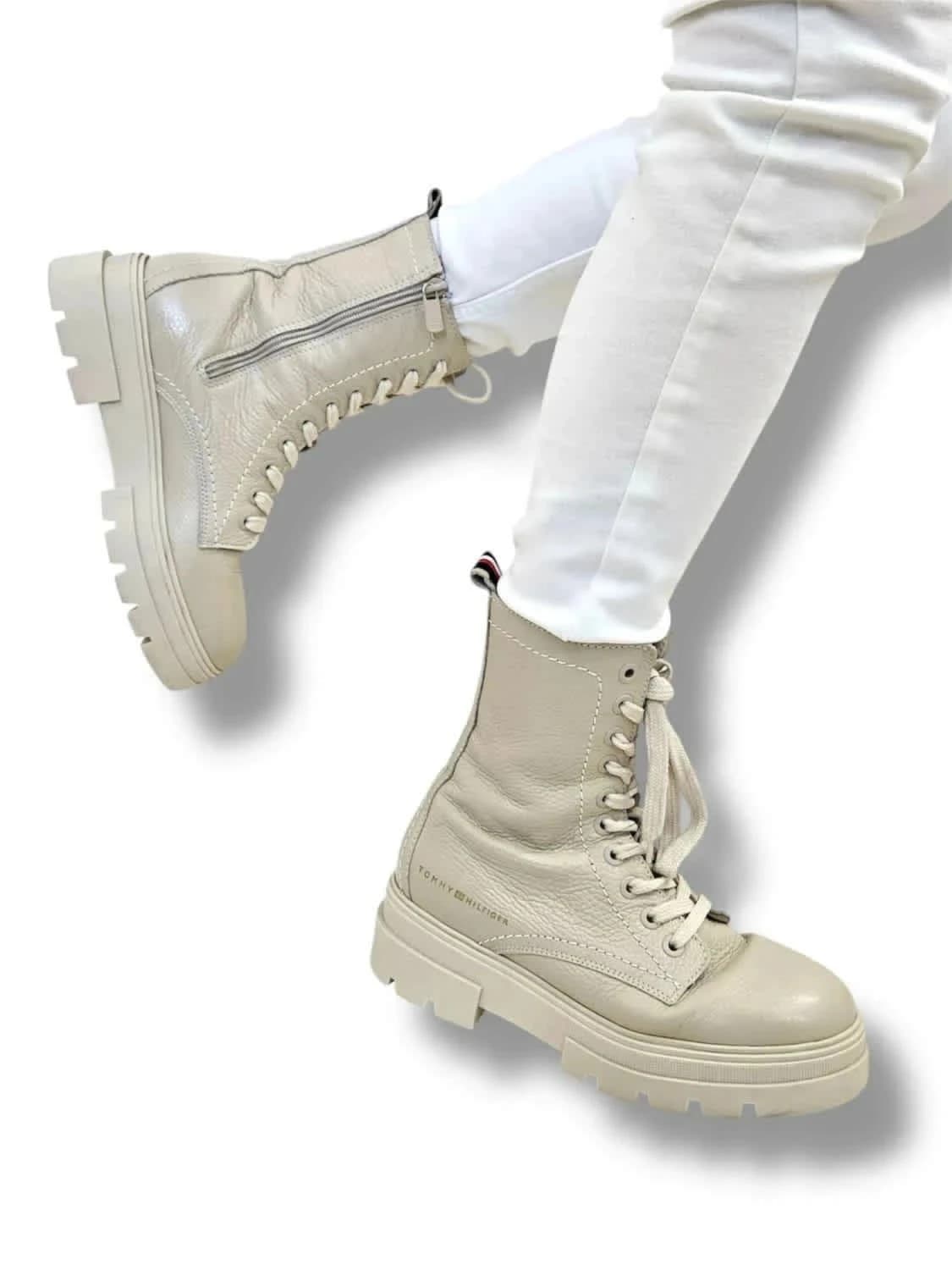 Bottines à lacets Tommy Hilfiger beige en cuir modèle Monochromatic Lace Up Boot taille 38 - Photo 1/10