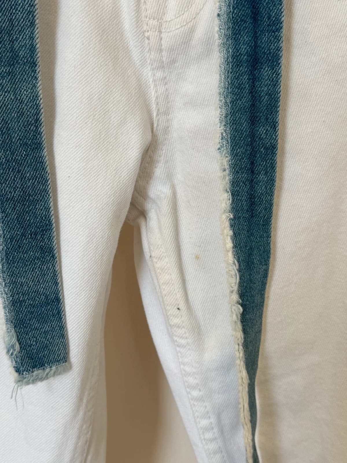 Jean mom fit taille haute Zara blanc ceinture denim taille 36/S - Photo 7/12