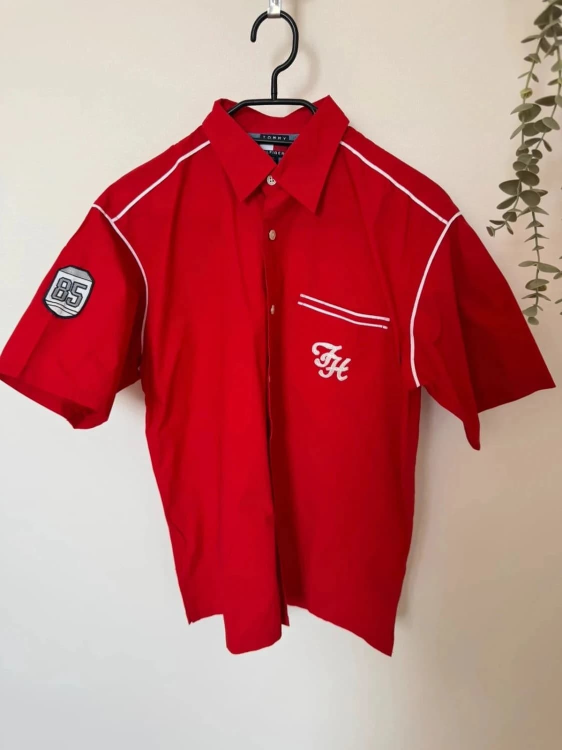 Chemise rouge manches courtes Tommy Hilfiger bowling style racing vintage brodé - Photo 2/8