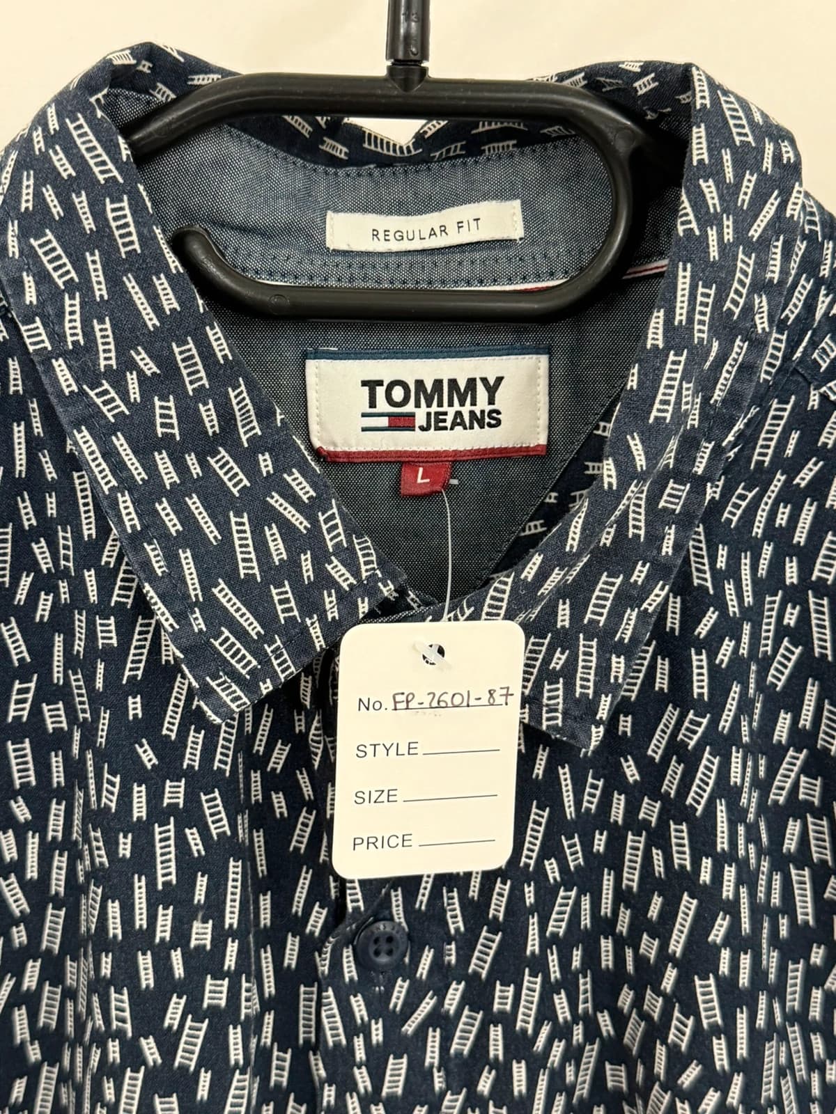 Chemise manches courtes coton Tommy Jeans motif graphique bleu taille L - FP260187 - Photo 4/7