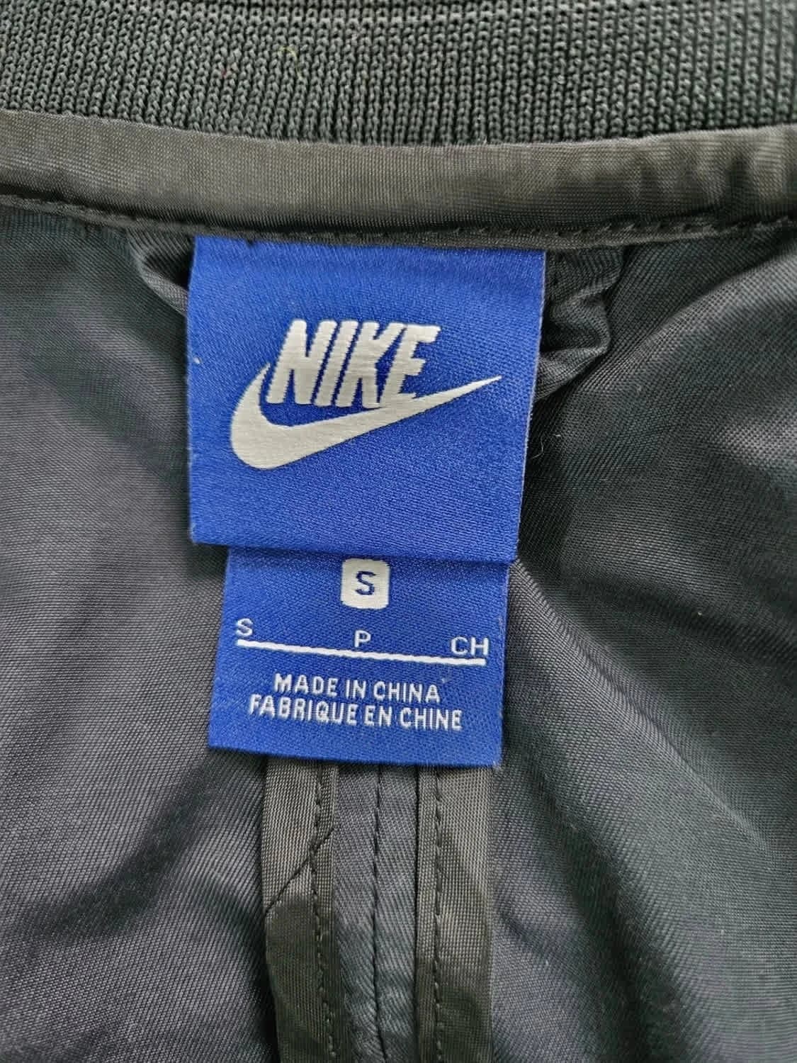 Veste bomber noir Nike brodé taille S - Photo 5/5