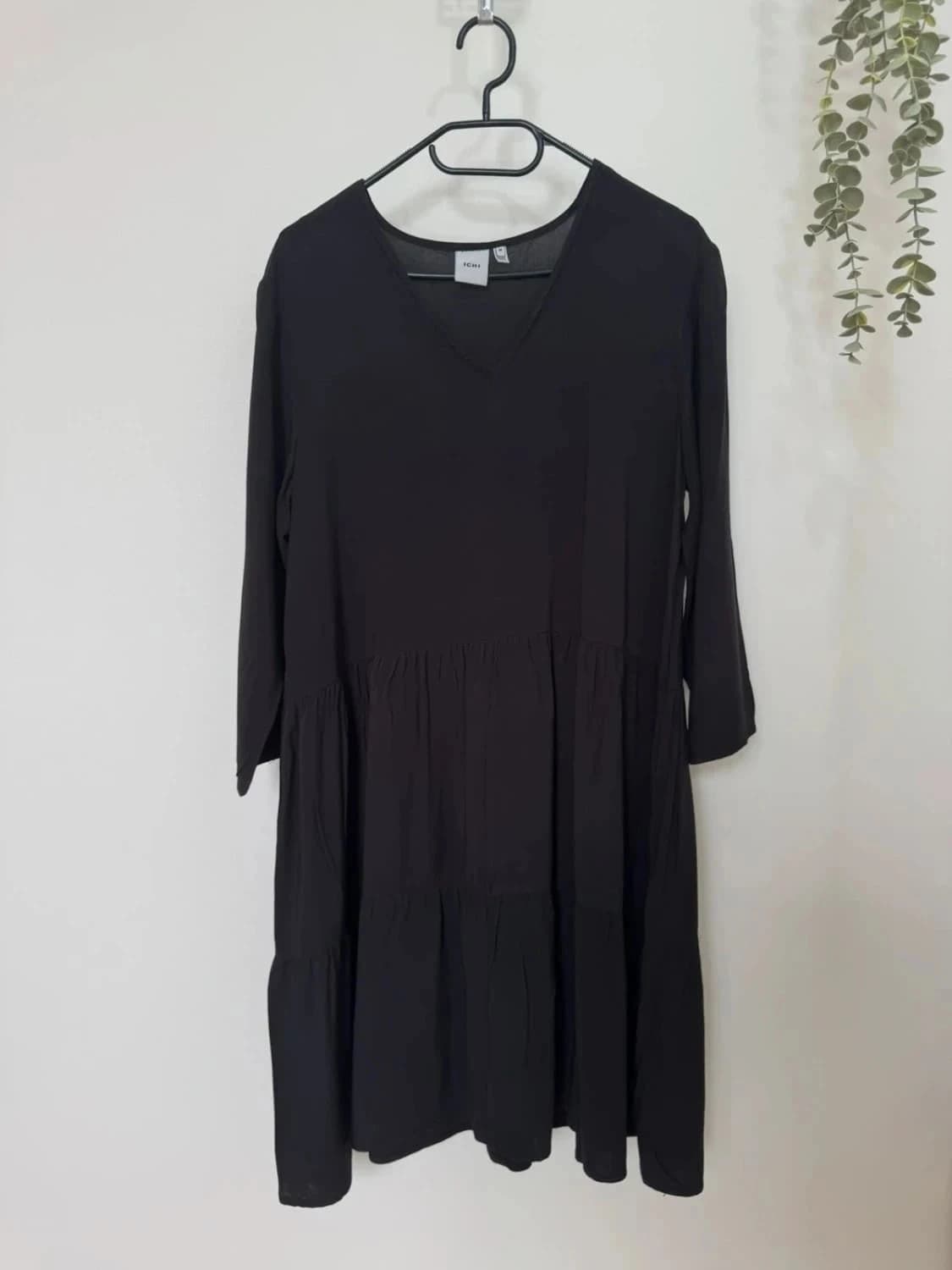 Robe Ichi noire légère et fluide manches 3/4 col V taille M - Photo 2/6
