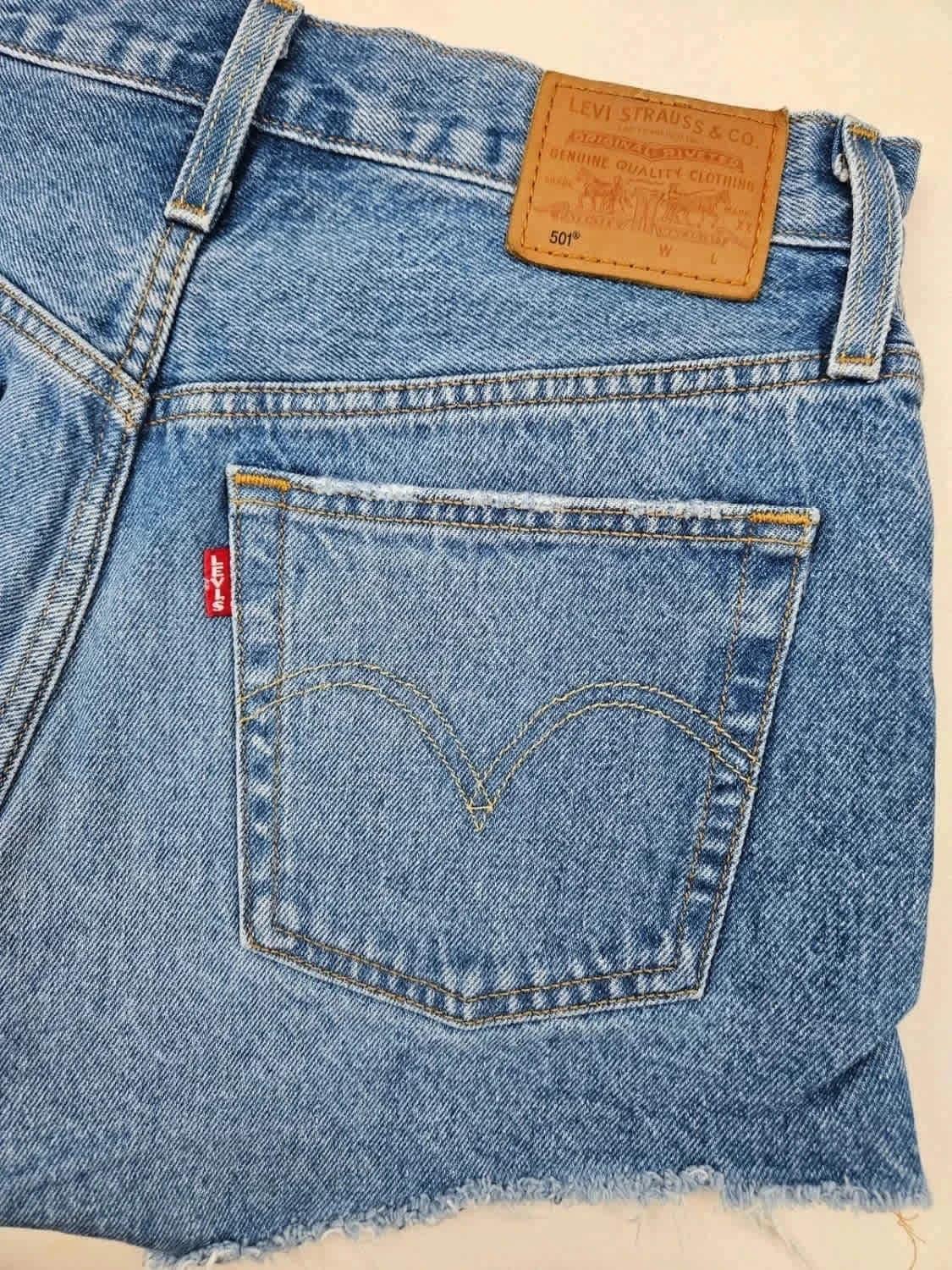 Short en jean Levi’s Premium 501 Original W26 - Photo 3/11