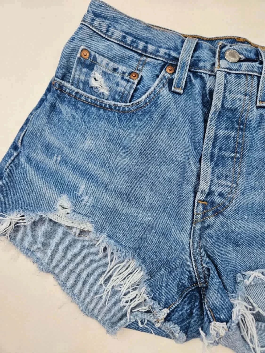 Short en jean Levi’s Premium 501 Original W26 - Photo 5/11