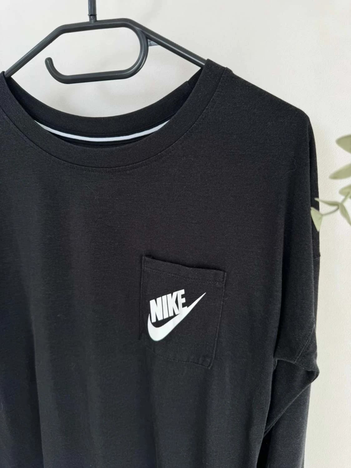 T-shirt manches longues Nike coton noir poche poitrine taille XS - FP2512130 - Photo 3/7