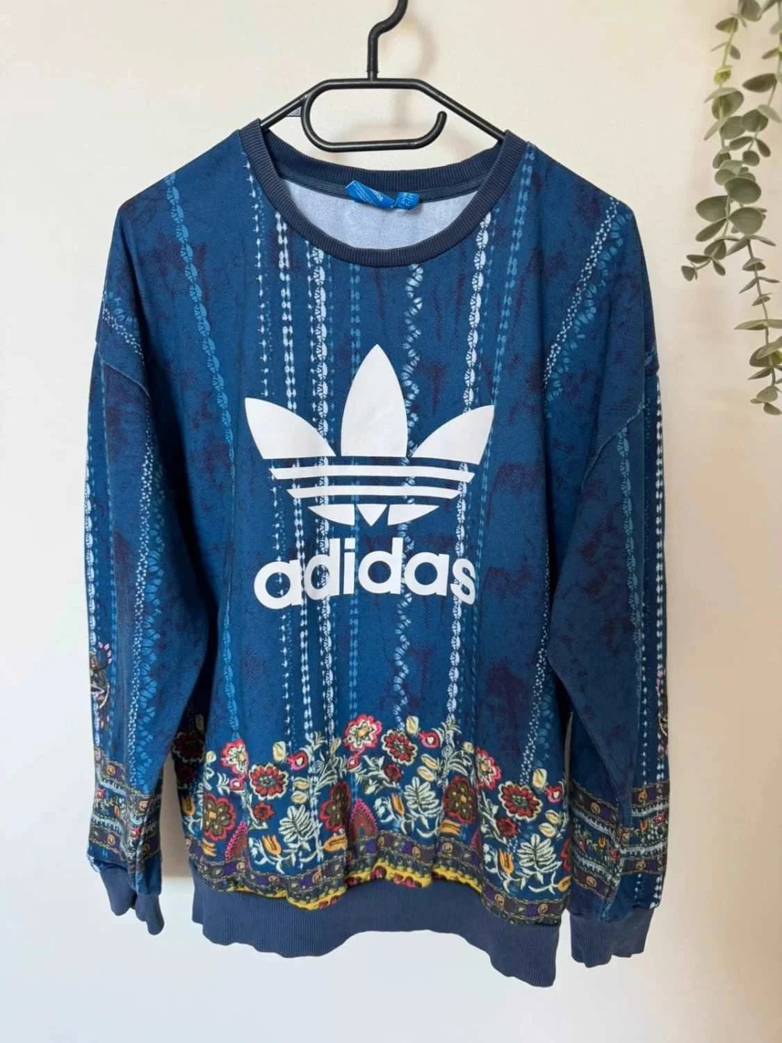 Sweat Adidas Originals Trefoil bleu motif floral/bohème taille 40 - Photo 2/10