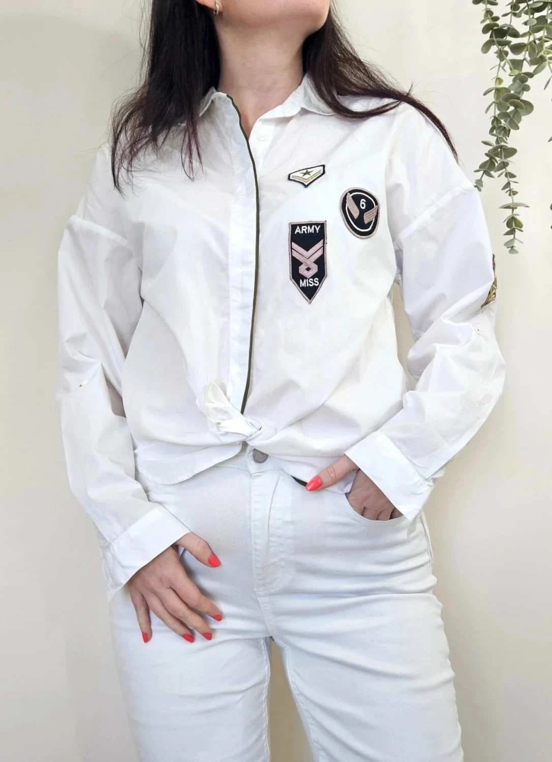 Chemise blanche oversize Zara avec patchworks taille XS - Photo 1/6