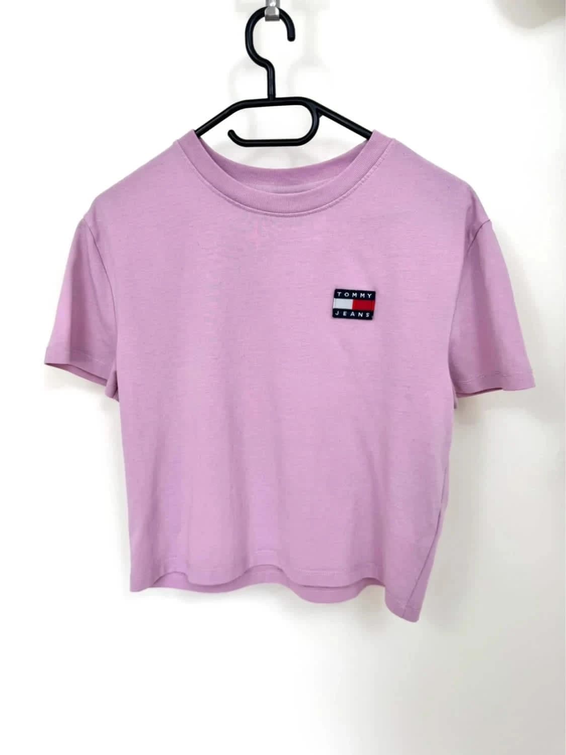 T-shirt cropped lilas Tommy Hilfiger logo brodé poitrine taille M - Photo 2/6