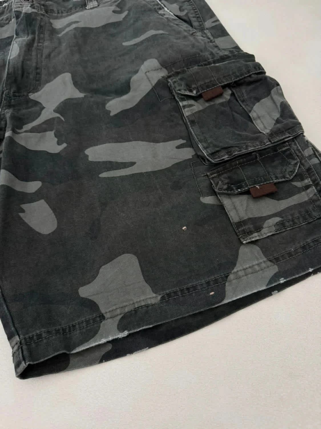 Short cargo camouflage Plugg taille W40 - Photo 4/6