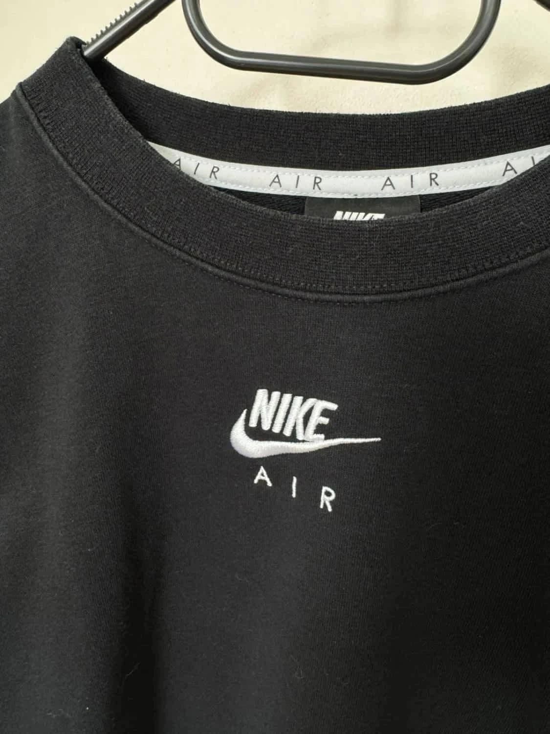 Nike Air Sweat crop noir logo brodé taille M - Photo 3/8