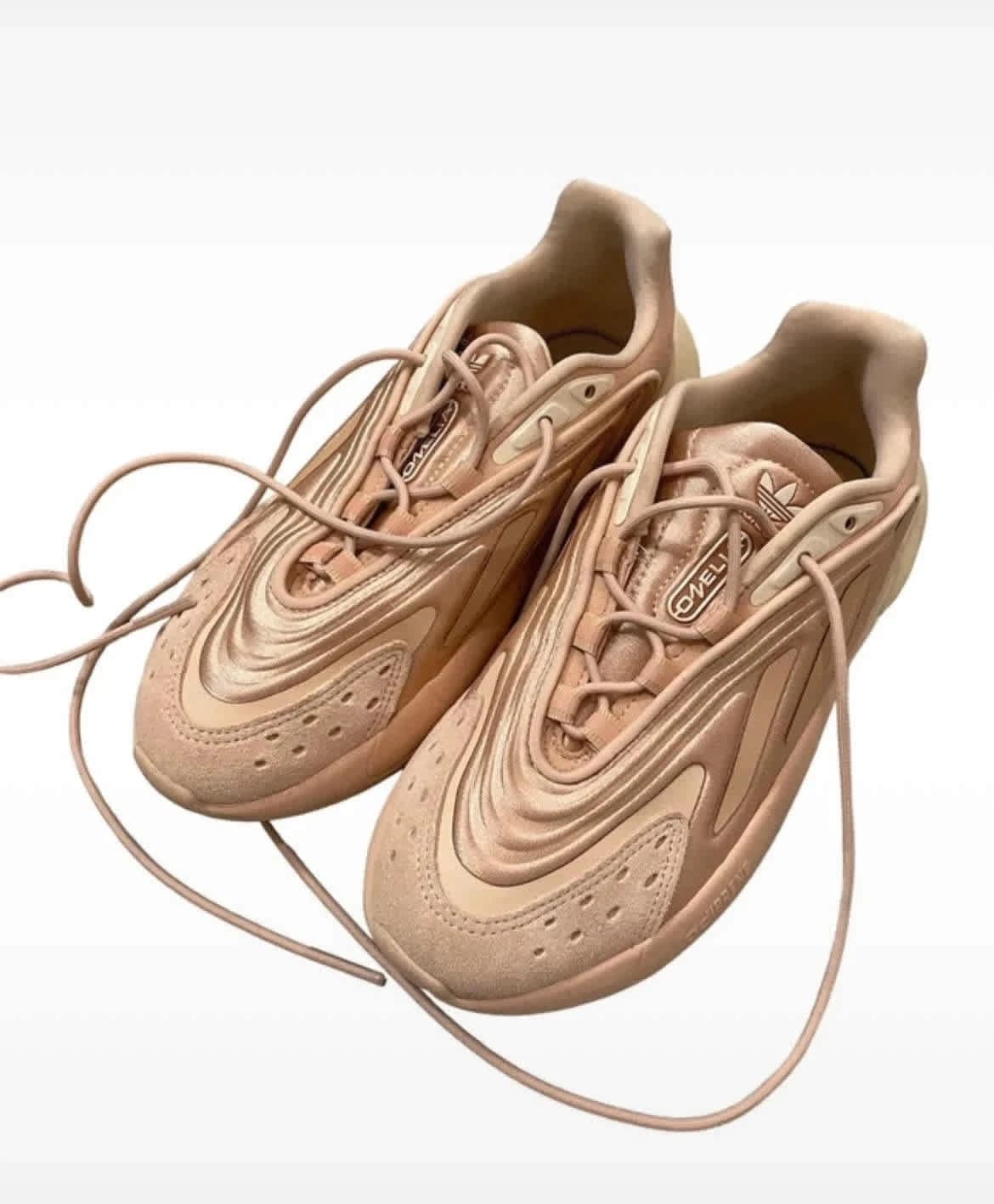 Chaussures Adidas Ozelia taille 37 - Photo 3/6