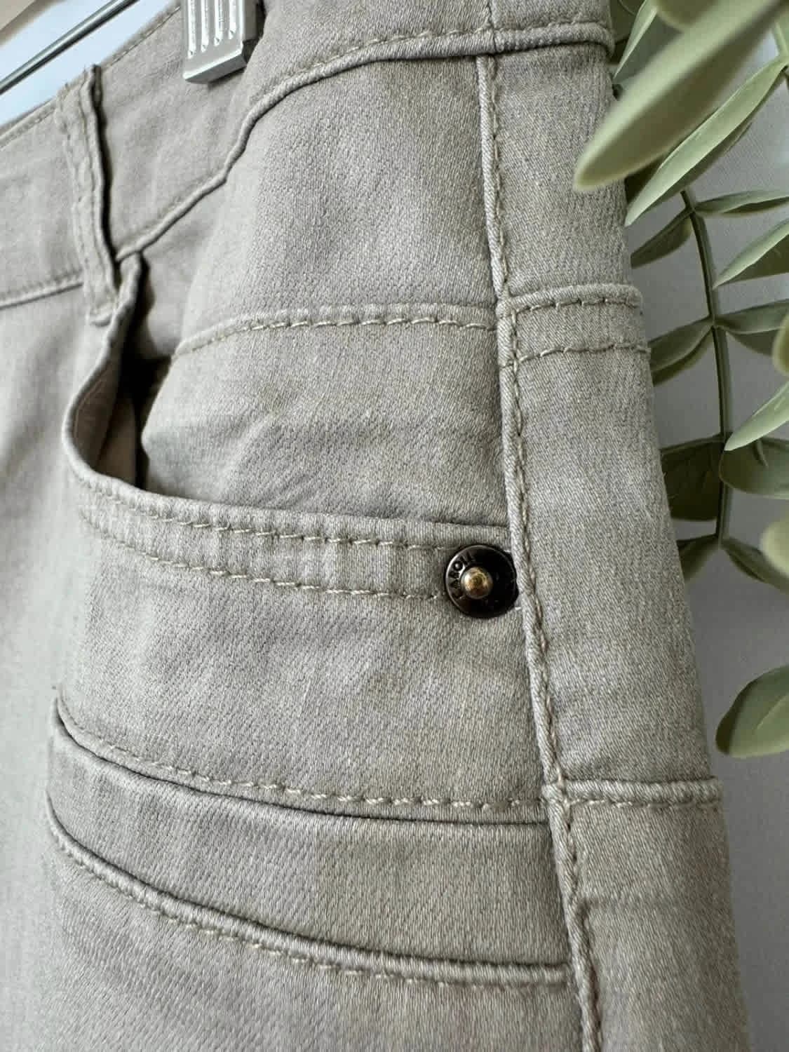 Jupe grise en jean Denim Caroll taille 38 - Photo 3/6