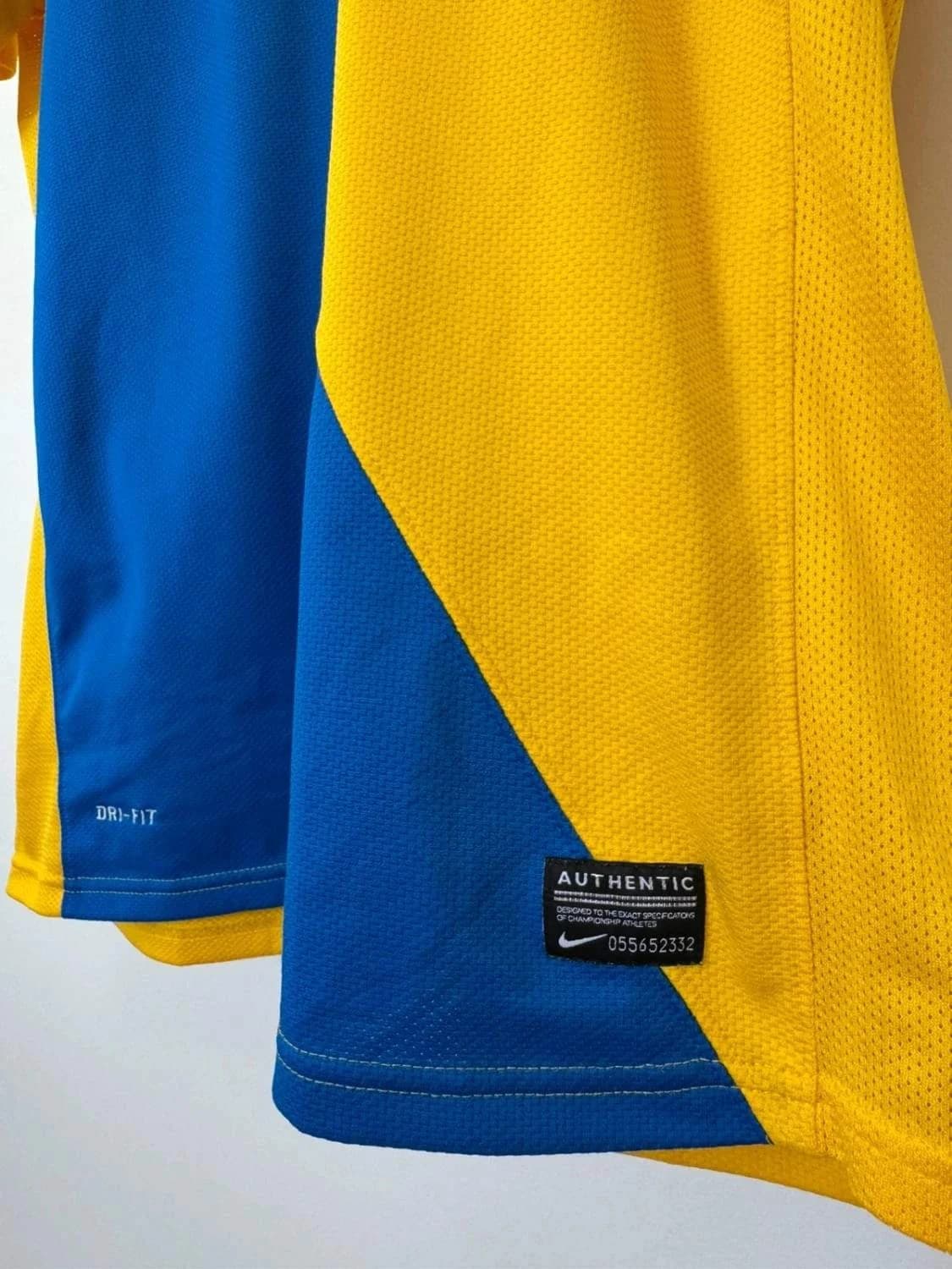 Tee-shirt Nike Dri-Fit Authentic jaune et bleu taille L - Photo 7/7