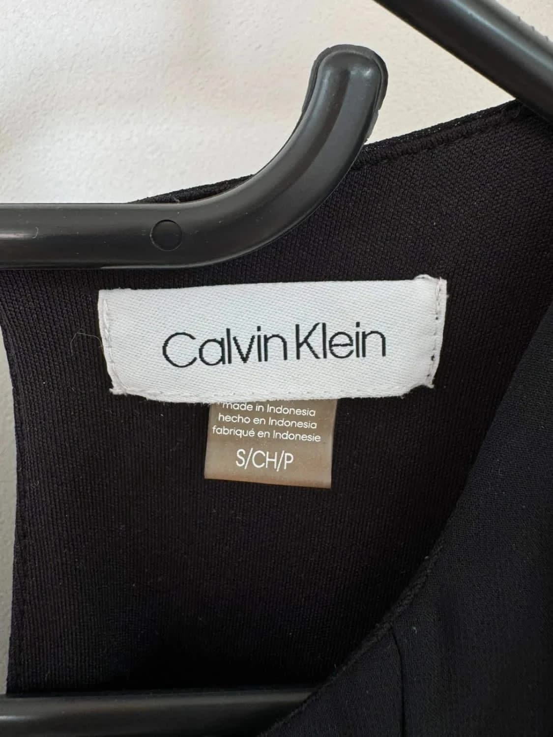 Top plissé sans manches Calvin Klein noir taille S - Photo 4/6