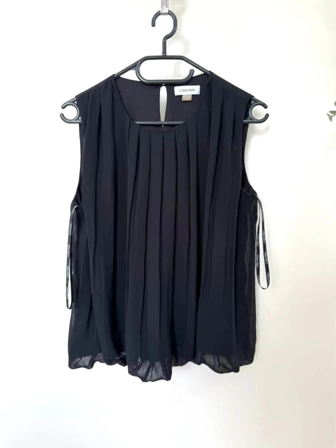 Top plissé sans manches Calvin Klein noir taille S - Photo 2/6