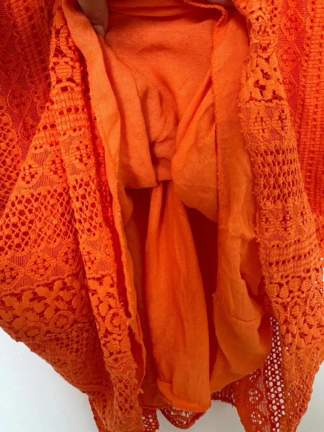 Robe bohème orange en dentelle crochet manches évasées doublée col V - Photo 5/6