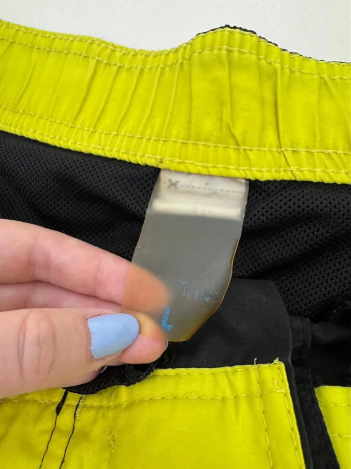 Short de bain noir et jaune fluo Freegun taille XL - Photo 5/7