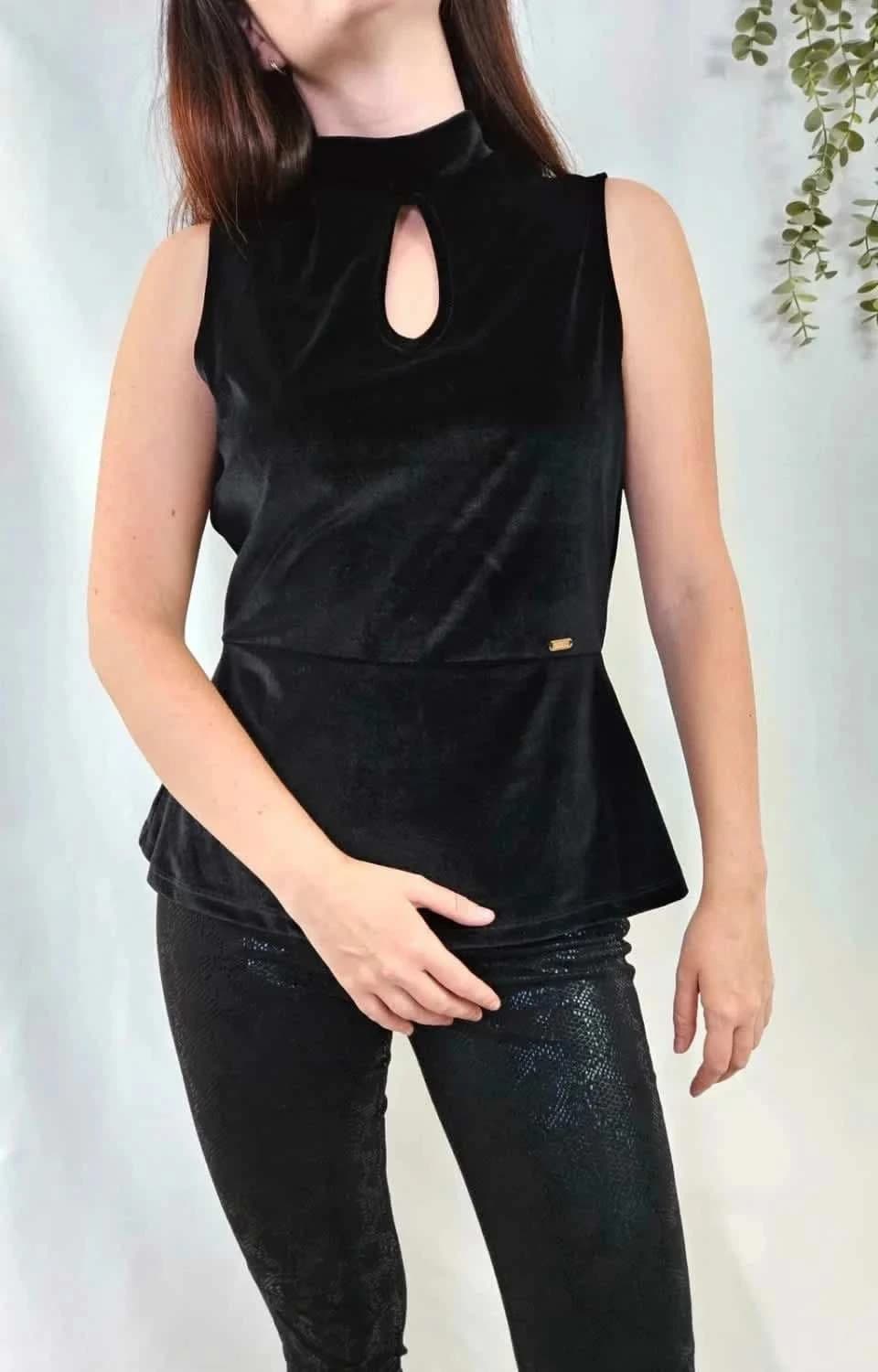 Top Guess velours noir taille L - Photo 1/7