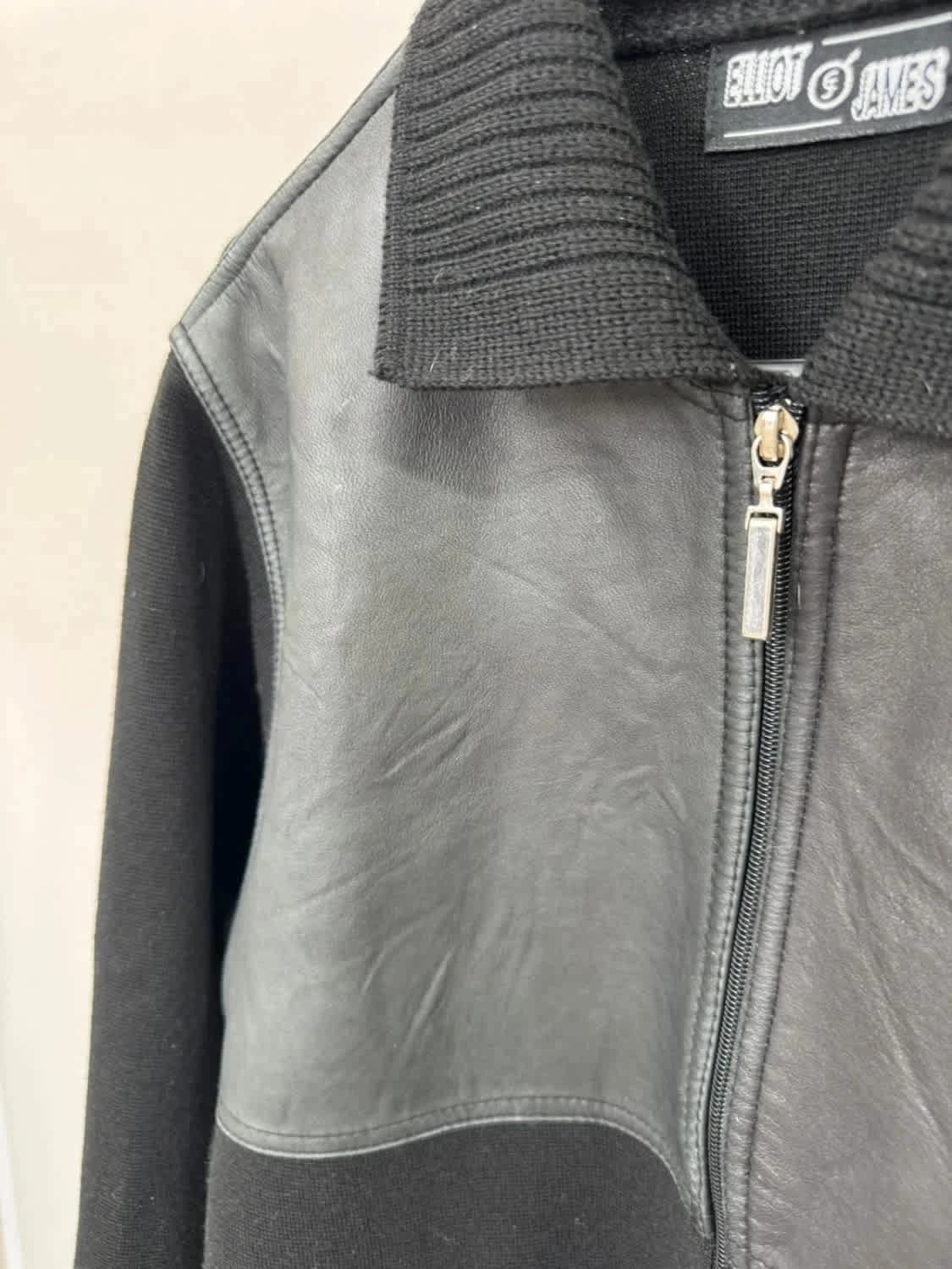 Veste noire en laine de mérinos et simili cuir Elliot James taille L - Photo 4/5