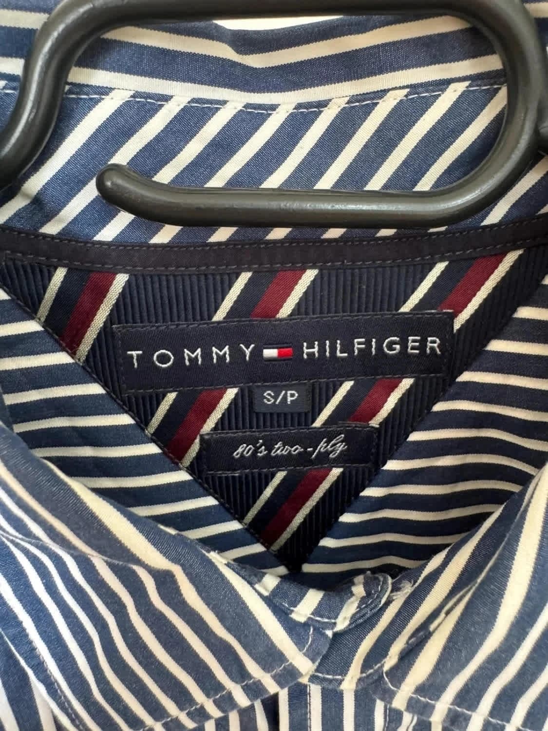 Chemise Tommy Hilfiger rayée bleu marine blanc coton manches longues modèle 80’s two ply taille S - Photo 3/8