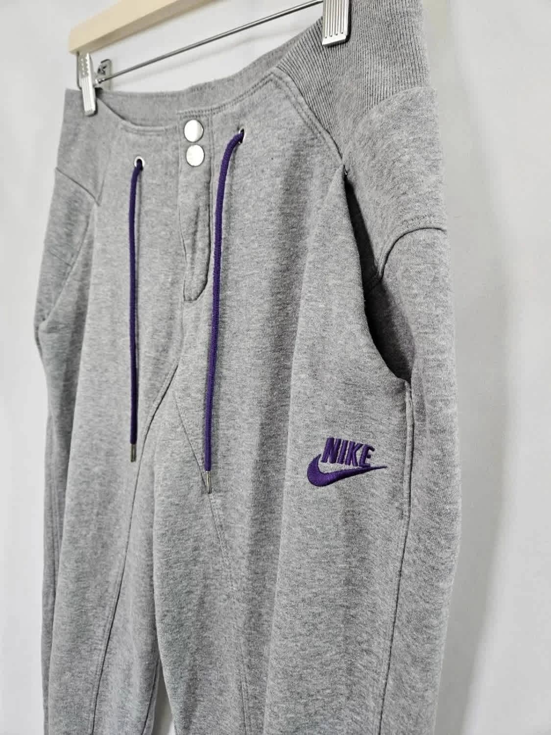 Pantalon jogging gris Nike brodé taille S - Photo 5/6