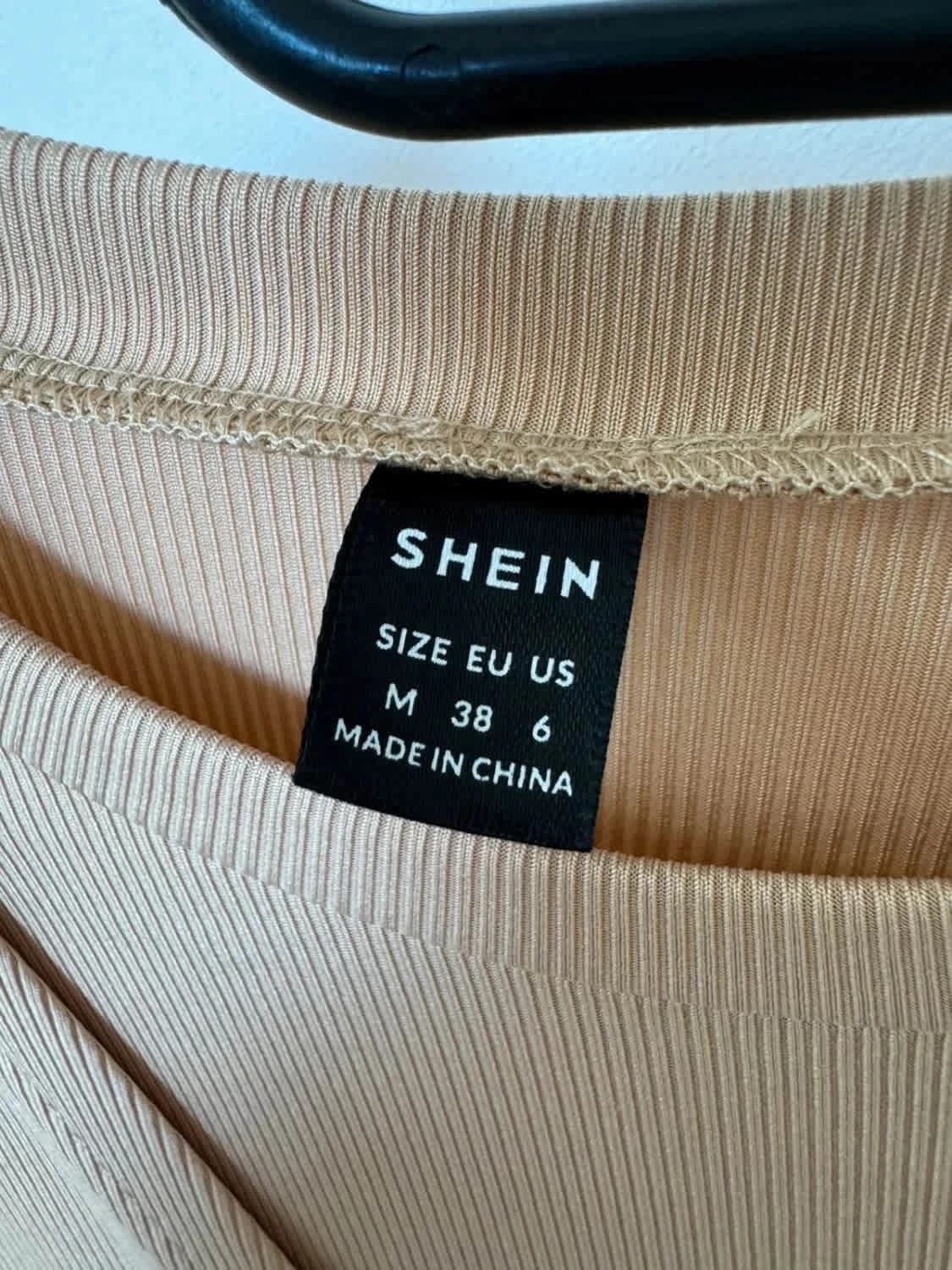 Robe beige midi sans manches Shein coupe portefeuille nouée taille M - Photo 3/5