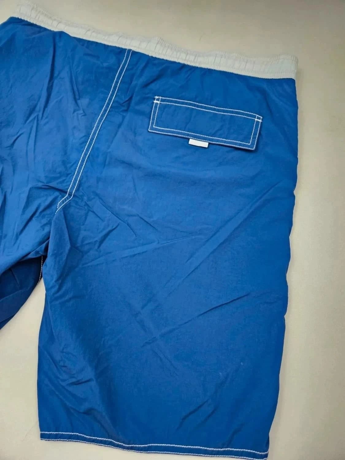 Short de bain/Bermuda bleu Emporio Armani taille M - Photo 7/9