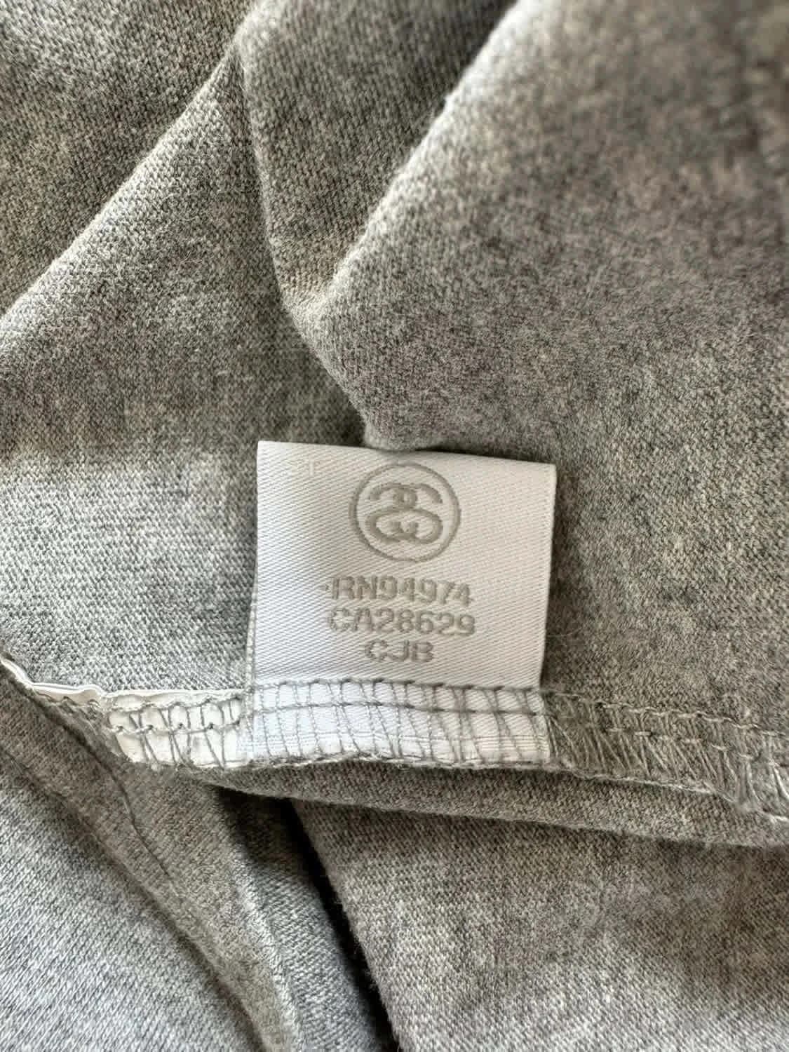 Robe tee-shirt gris Stüssy brodé taille M - Photo 7/7