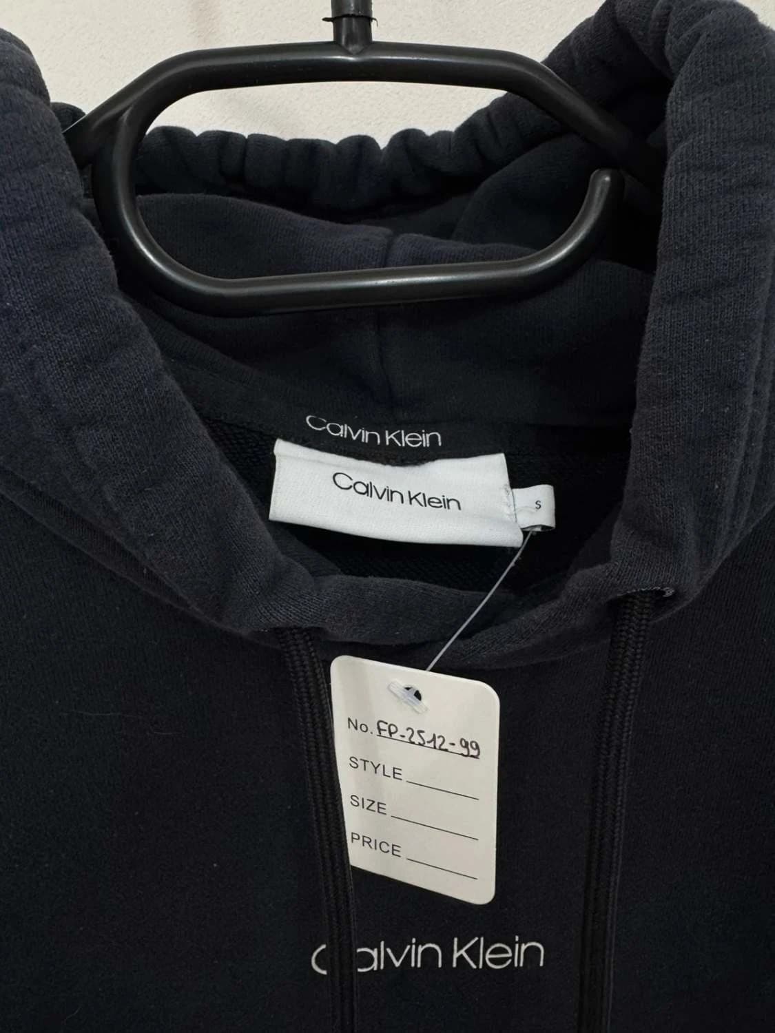 Sweat à capuche hoodie Calvin Klein bleu marine/noir taille S - FP251299 - Photo 5/9