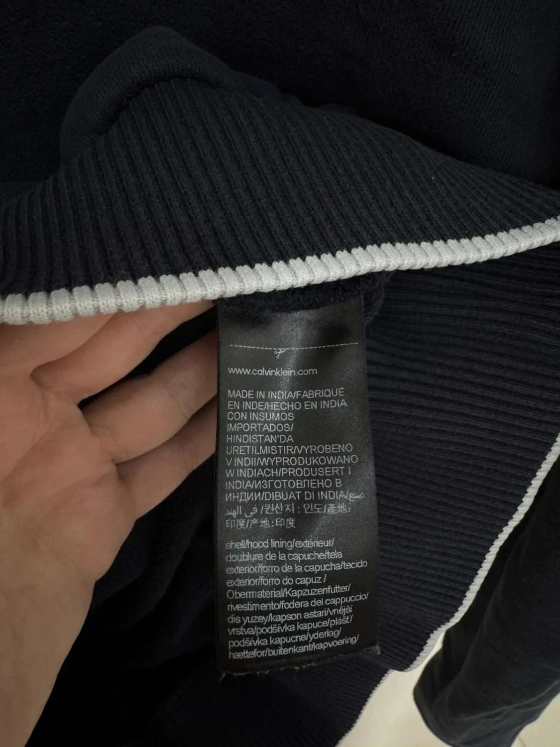Sweat à capuche hoodie Calvin Klein bleu marine/noir taille S - FP251299 - Photo 7/9