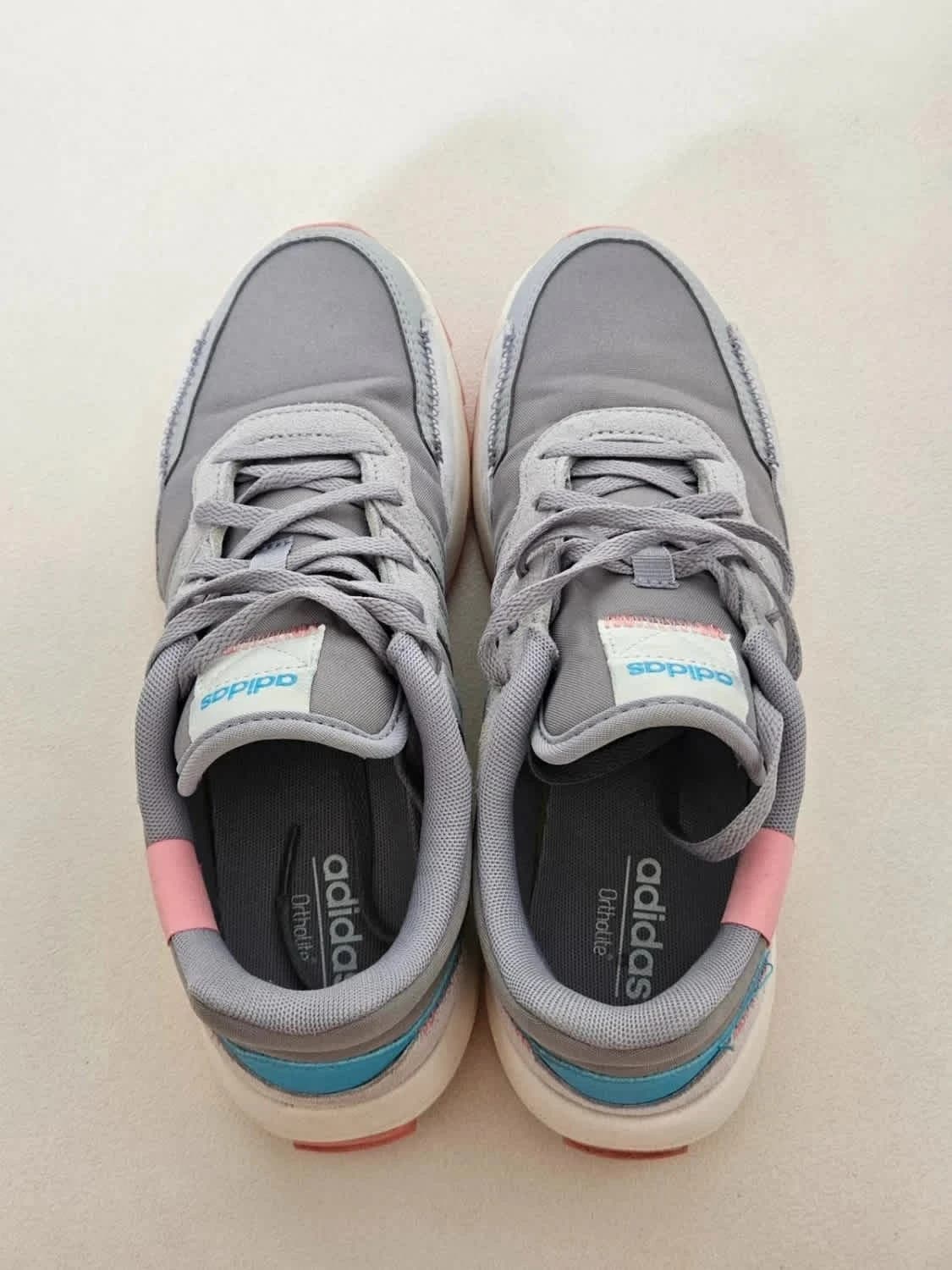 Baskets Adidas retrorun grises rose/bleu taille 38 - Photo 5/6