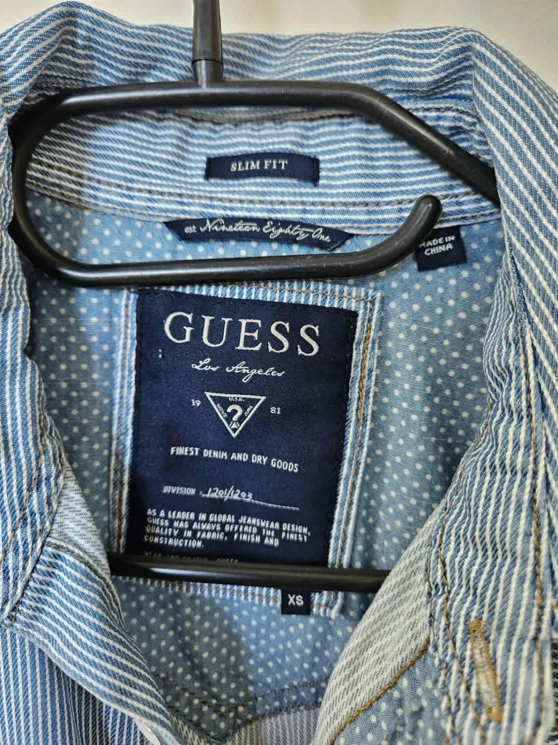 Chemise en jean Guess rayée dégradée bleu Slim Fit taille XS - Photo 9/9