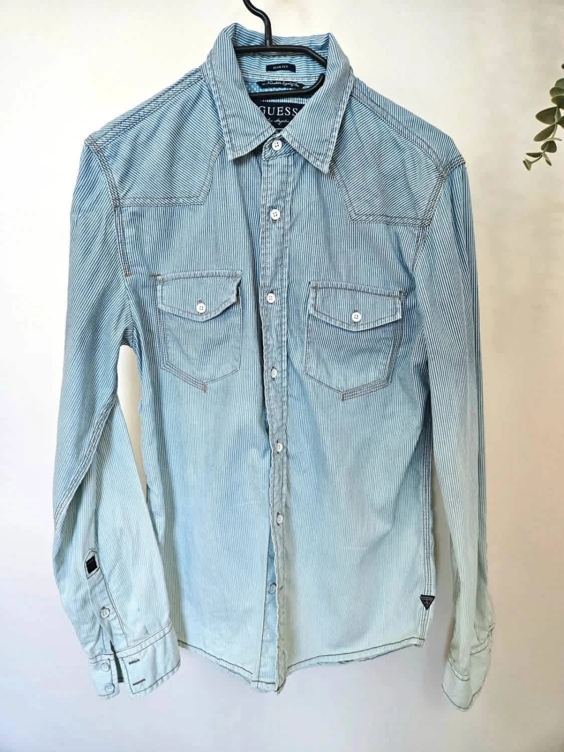 Chemise en jean Guess rayée dégradée bleu Slim Fit taille XS - Photo 2/9