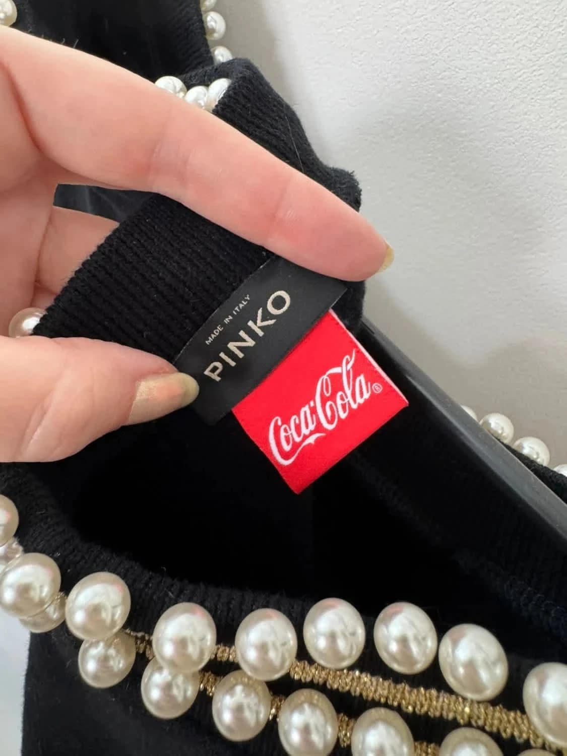 Pinko x Coca-Cola Sweat manches courtes noir taille XS perles et broderies luxe édition limitée - Photo 5/9