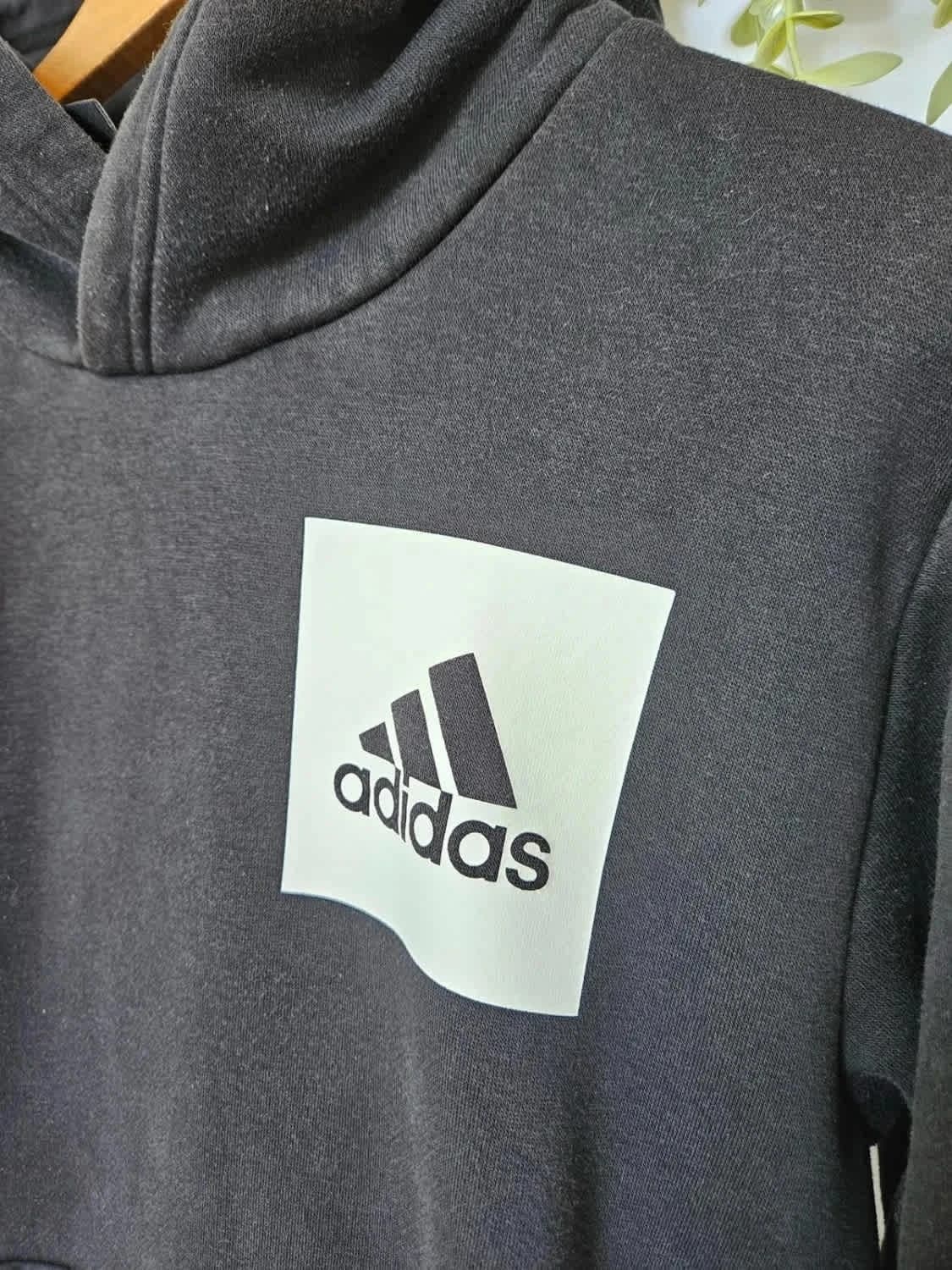 Sweat à capuche noir Adidas taille S - Photo 3/7