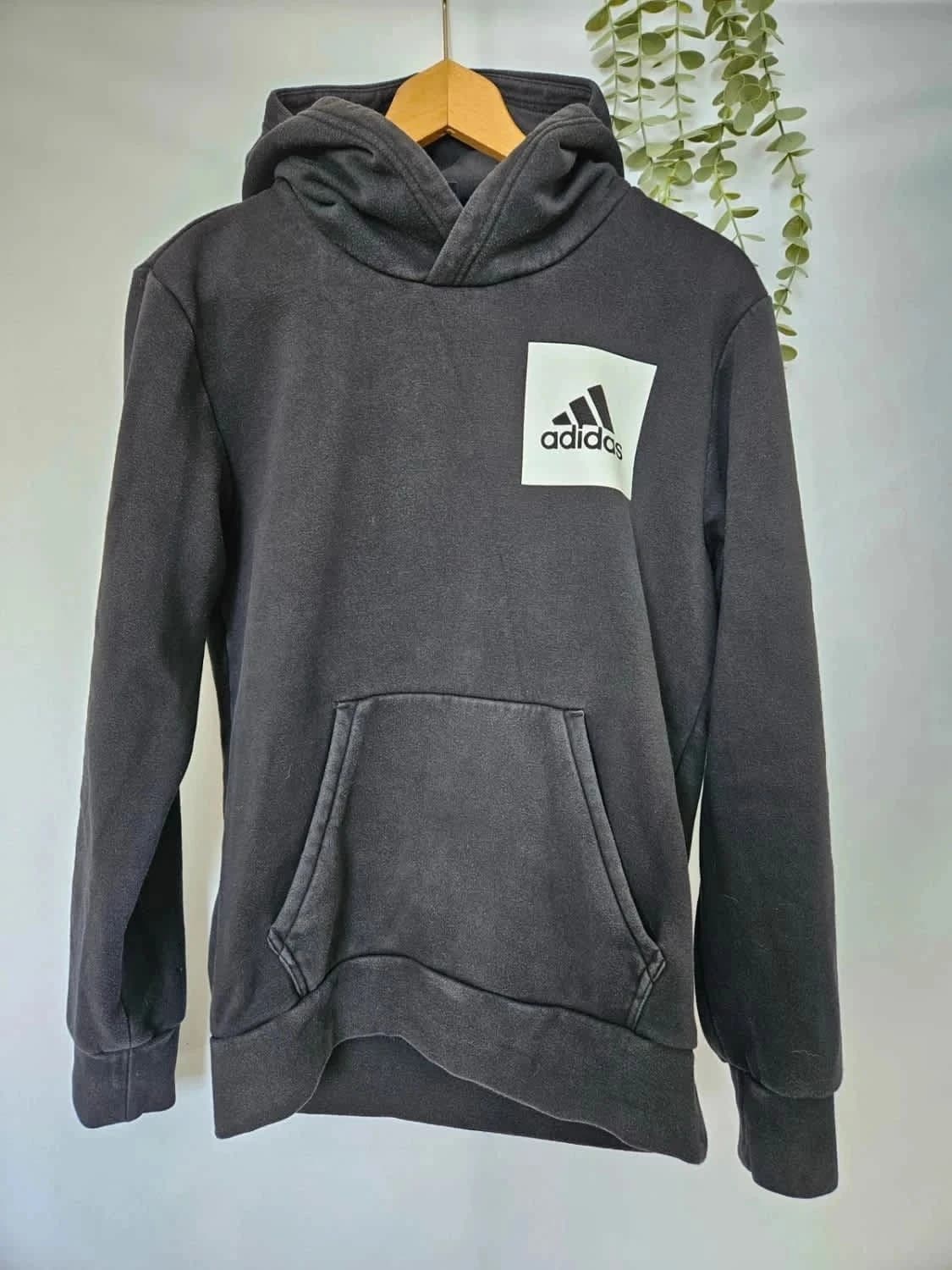 Sweat à capuche noir Adidas taille S - Photo 2/7