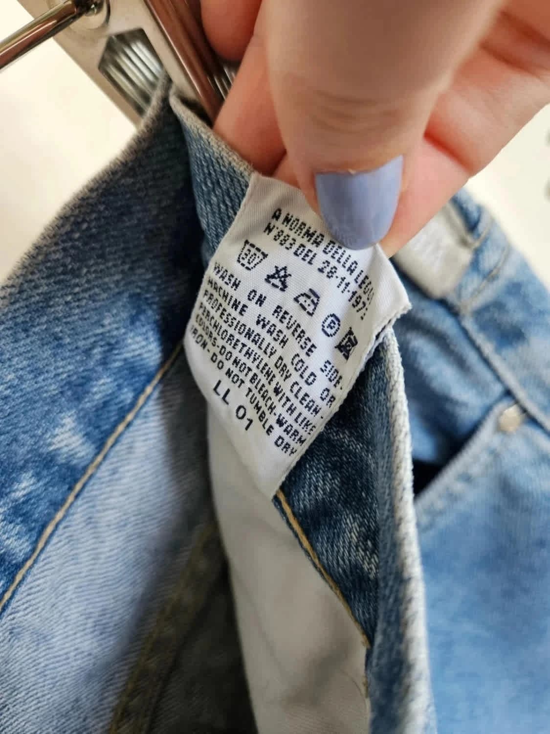 Jean droit Versace Jeans Couture coupe taille haute fermeture à boutons siglés bleu clair - Photo 11/14