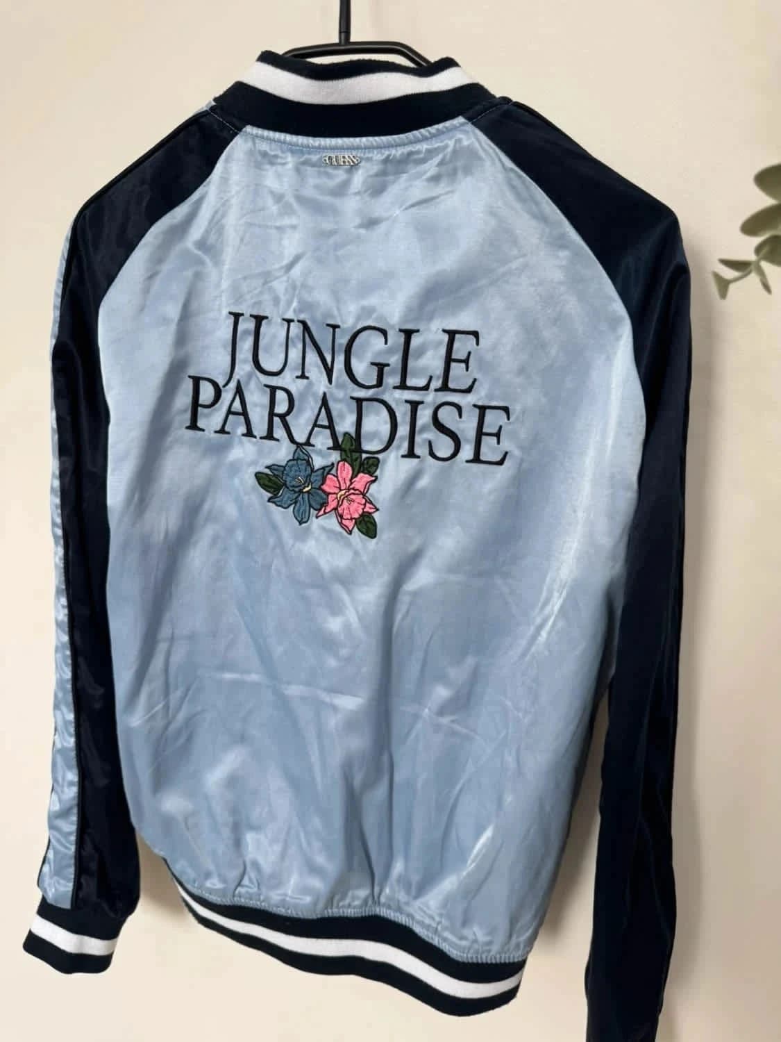 Bomber satin réversible Guess flamants panthères bleu rose taille S - Photo 10/10