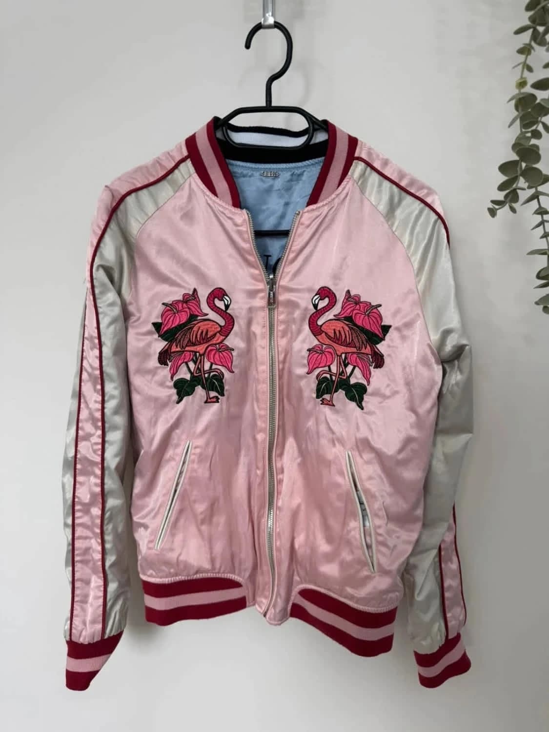 Bomber satin réversible Guess flamants panthères bleu rose taille S - Photo 3/10