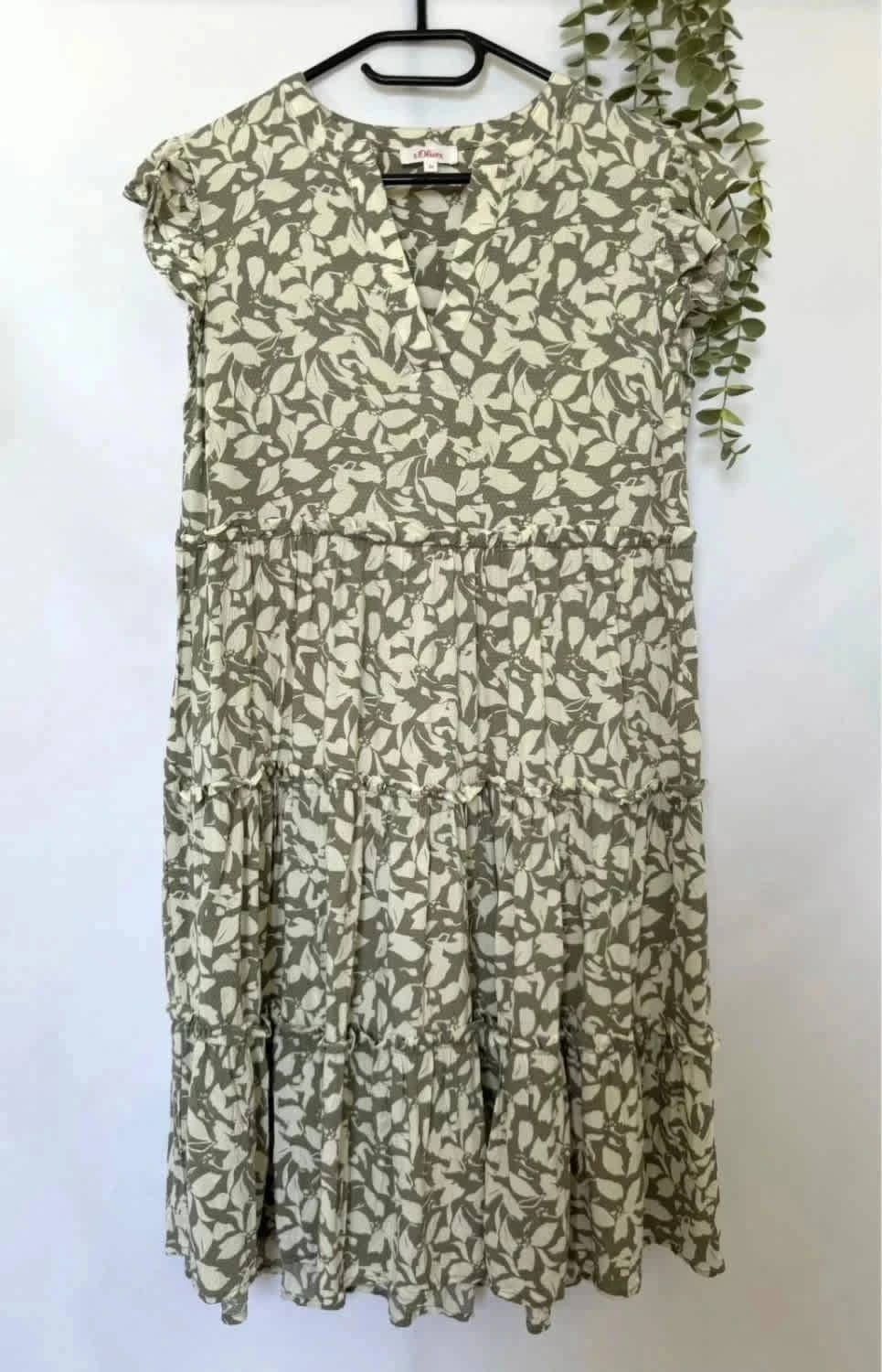 Robe fluide vert olive mi-longue S.Oliver taille 34 - Photo 2/6