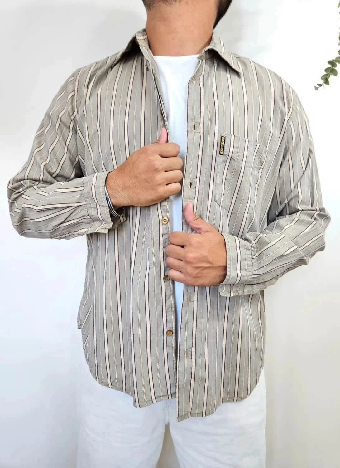 Chemise manches longues beige à rayures Armani Jeans taille XXL - Photo 1/6