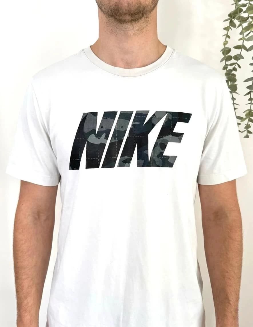 T-shirt Nike Dri Fit logo camouflage blanc taille L - FP2512127 - Photo 1/5