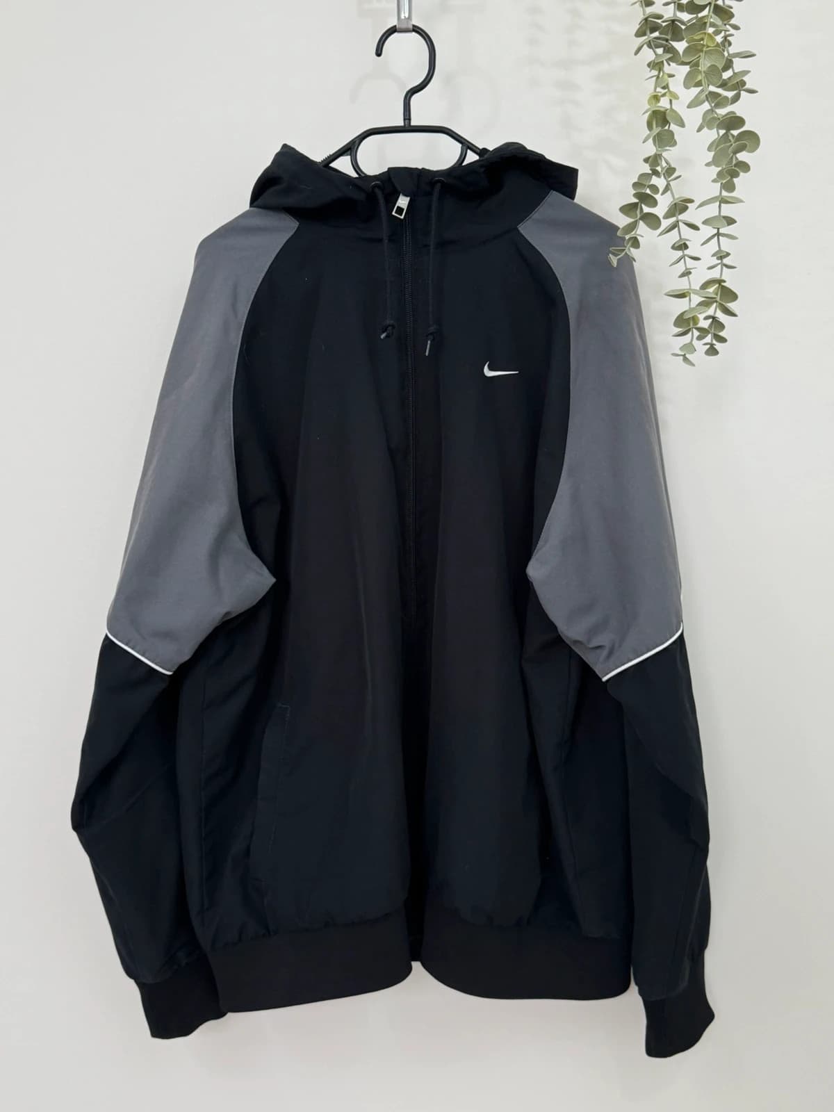Veste Nike noire et grise coupe sport taille XL - Photo 2/10