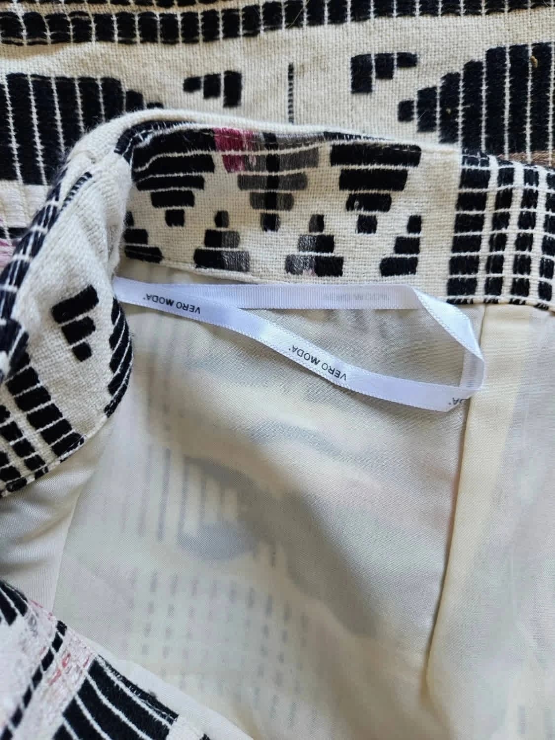 Jupe courte ethnique brodée crème Vero Moda taille M - Photo 6/9