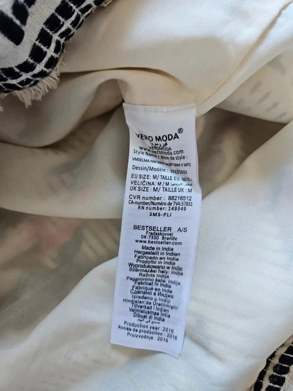 Jupe courte ethnique brodée crème Vero Moda taille M - Photo 7/9