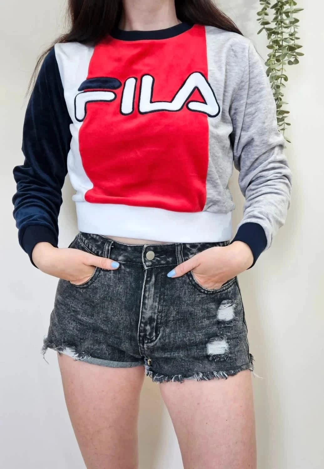 Sweat Fila polaire crewneck Crop velours Color block doux logo brodé taille S - Photo 1/7