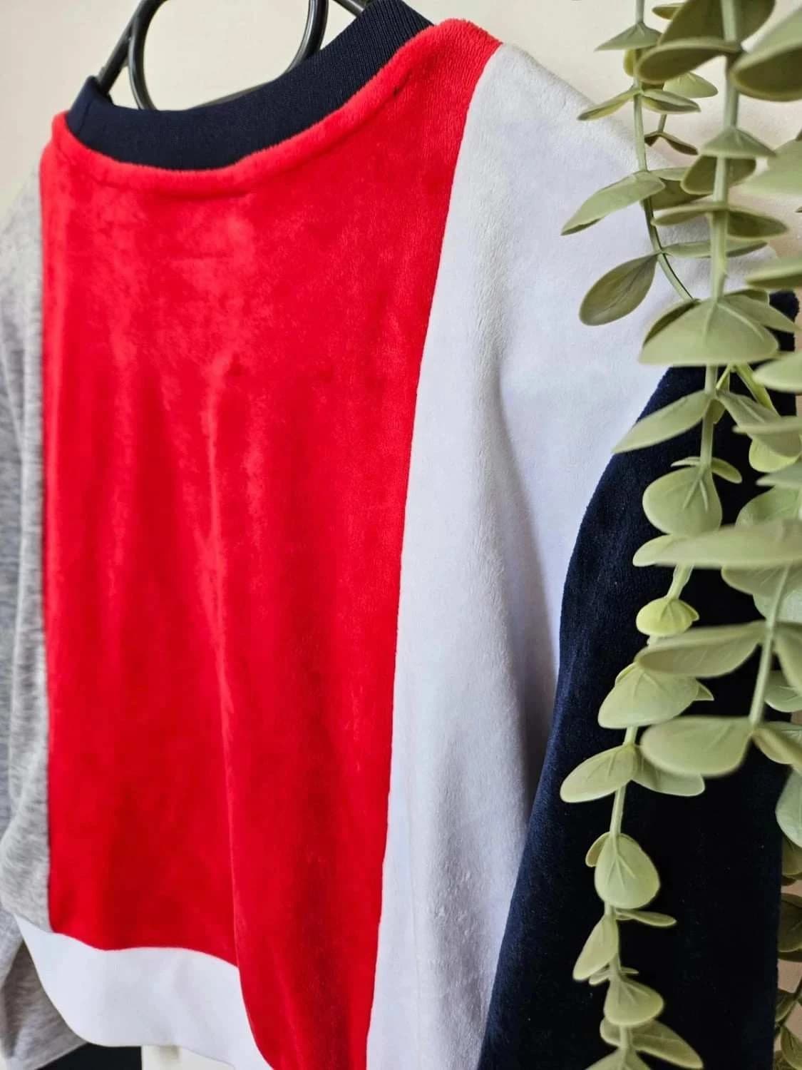 Sweat Fila polaire crewneck Crop velours Color block doux logo brodé taille S - Photo 7/7