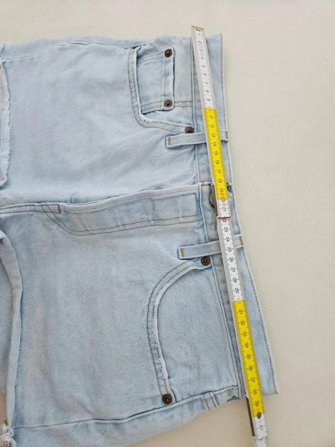 Short Levi’s 501 denim clair taille W29 - Photo 11/11