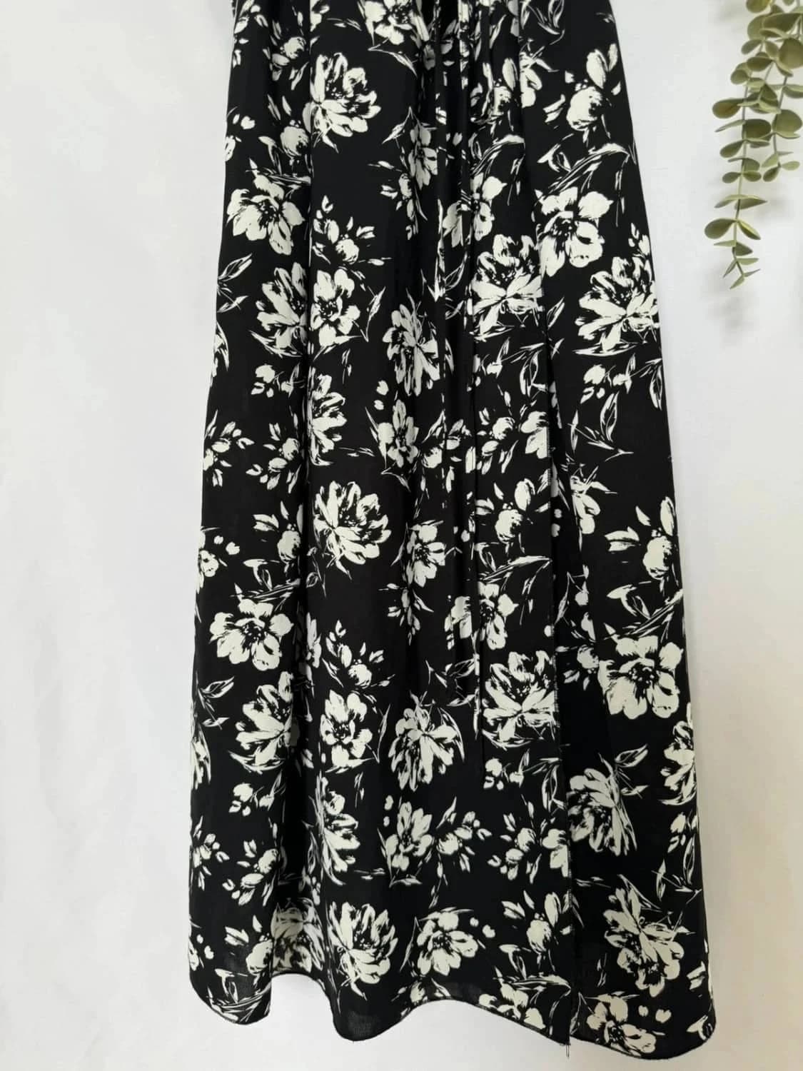 Robe longue noire et blanche fleurie Shein taille S - Photo 2/7