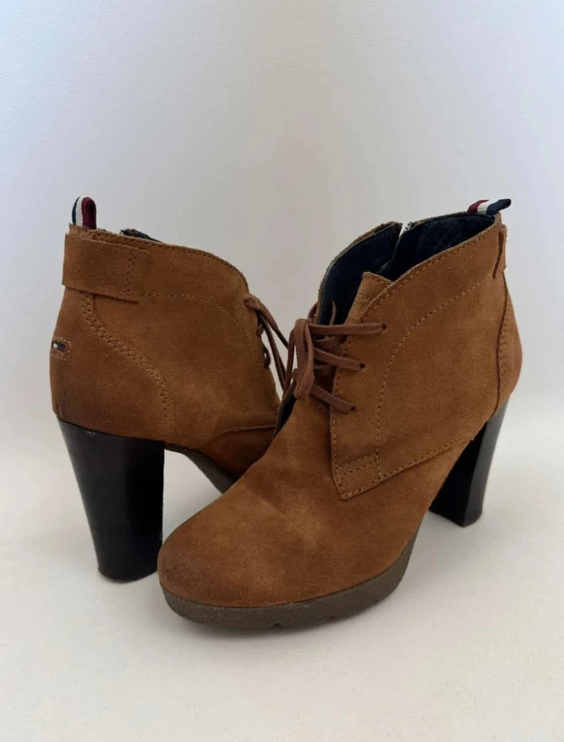Bottines talon cuir suédé Tommy Hilfiger camel taille 36 - Photo 3/15